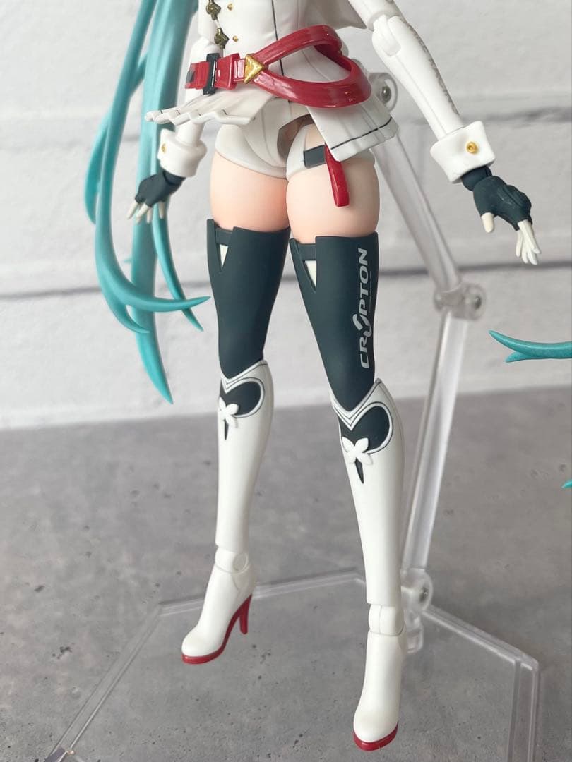 【全塗装・完成品】 レーシングミク 2023Ver. 【PLAMATEA 】