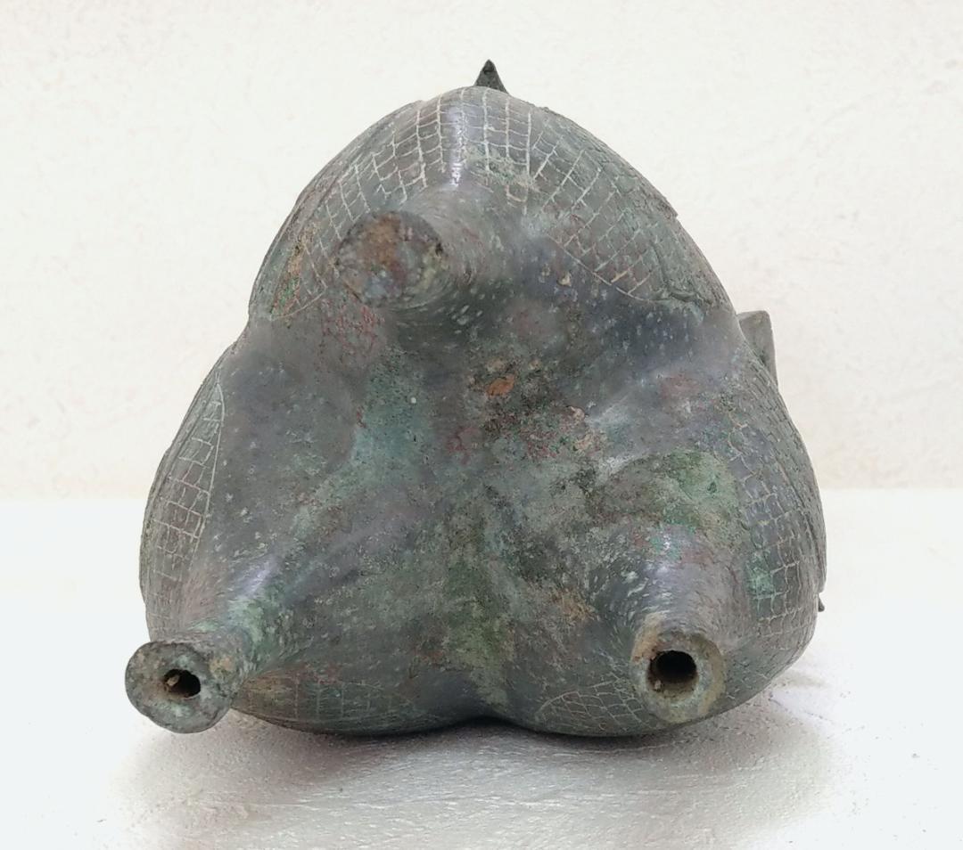 中国 西周青銅器 彫刻 三足 蓋付き 鳥装飾 酒器 高さ21.5cm