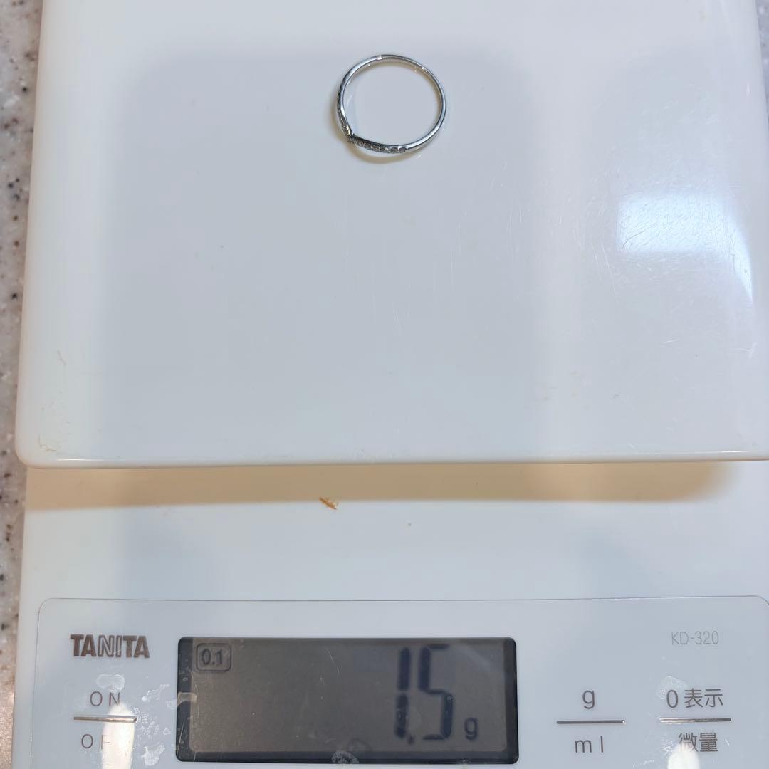 新品同様！ V字 ダイヤモンドリング D0.20ct Pt900