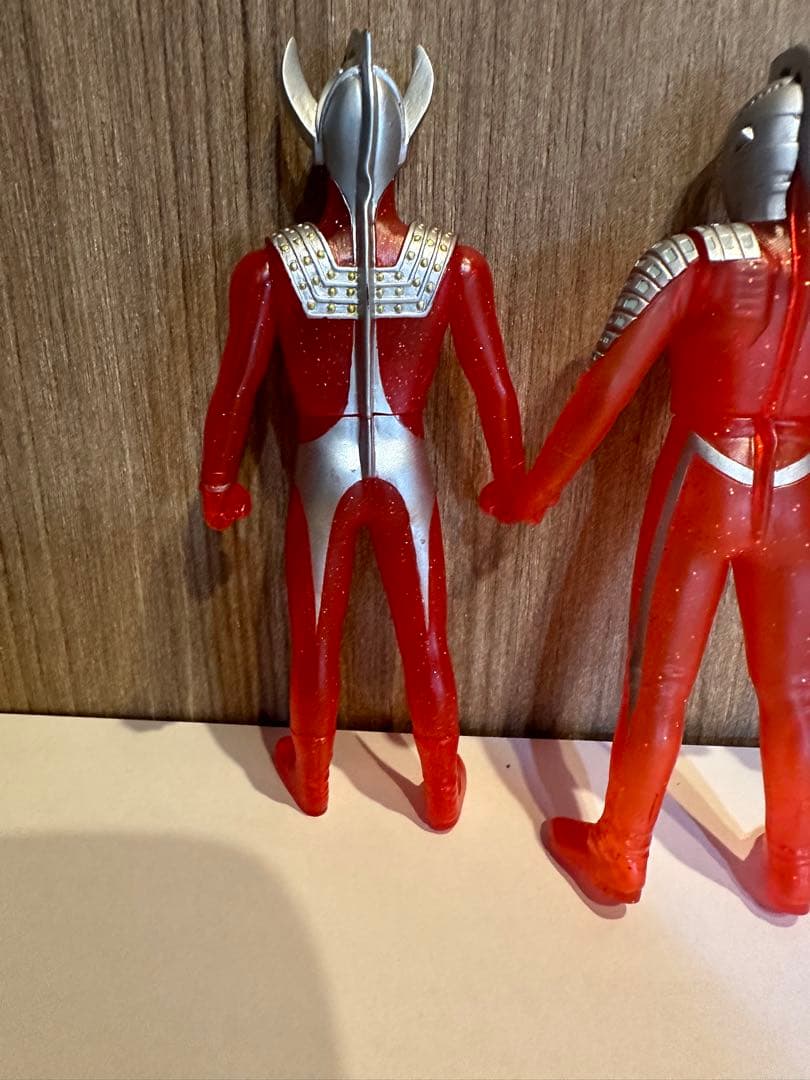 ウルトラ兄弟　8体　クリアレッドラメバージョン