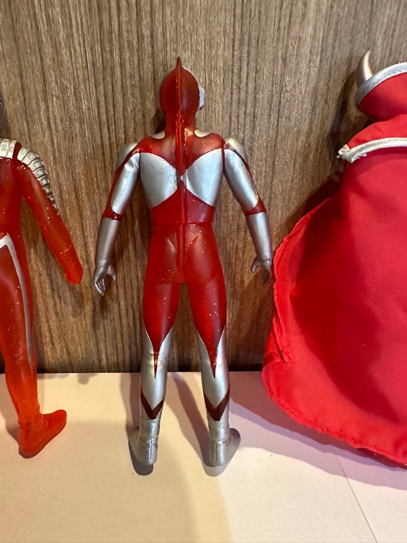 ウルトラ兄弟　8体　クリアレッドラメバージョン