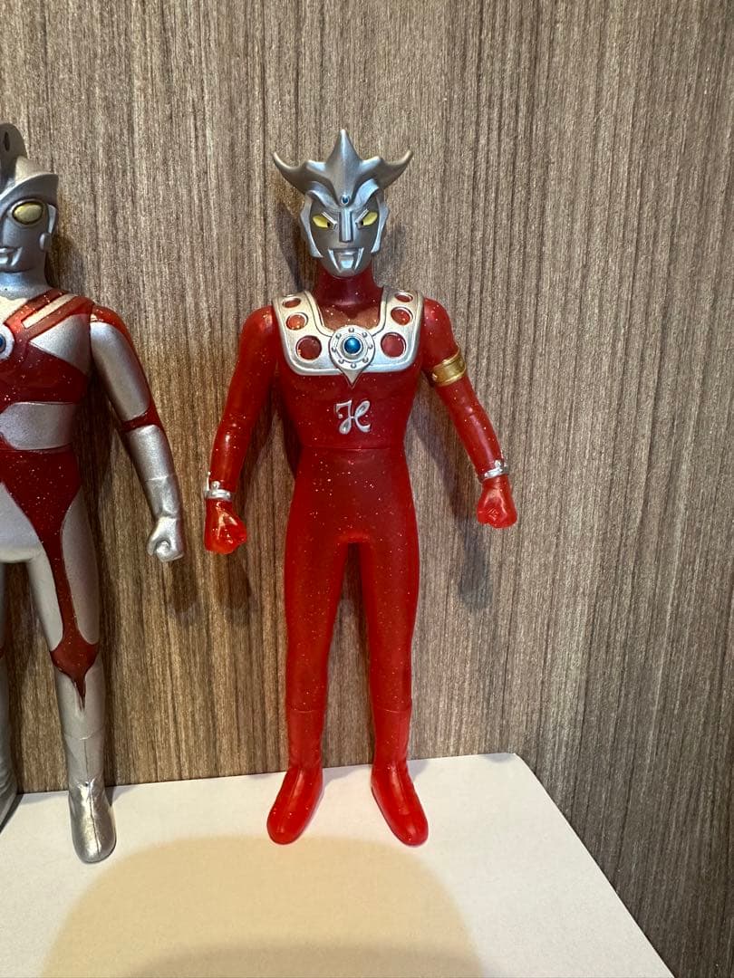 ウルトラ兄弟　8体　クリアレッドラメバージョン