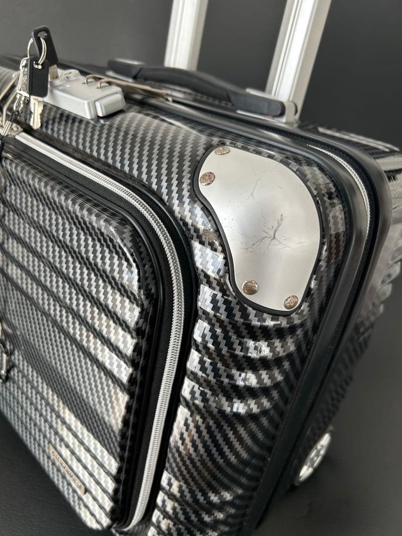 レジェンドウォーカー カーボンキャリーケース32l