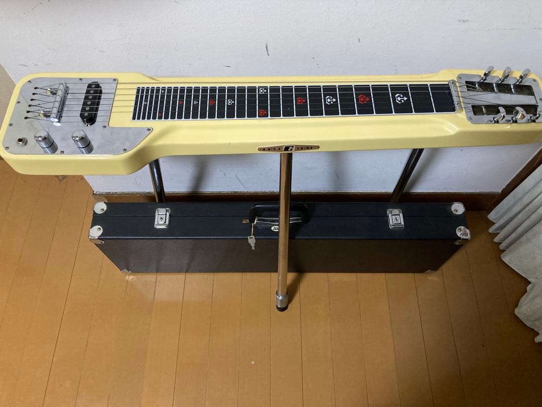 「美品」Guyatone グヤ6弦スチールギター　スタンド、ケース付