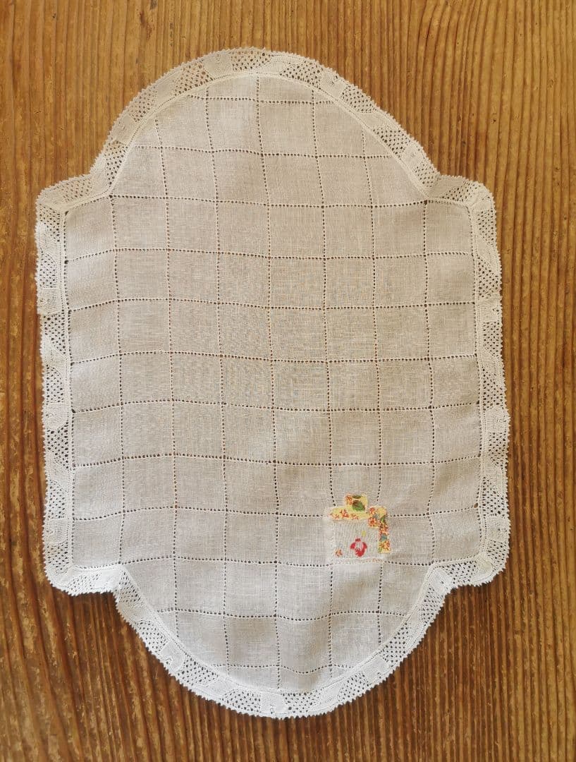 アンティーク ベルギーフランダースボビンレーストリム ドローンワーク変形ドイリー