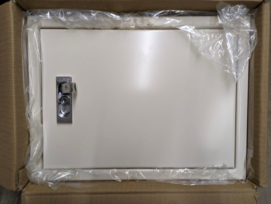 BX3040-16K 新品未使用品 キャビネットボックス