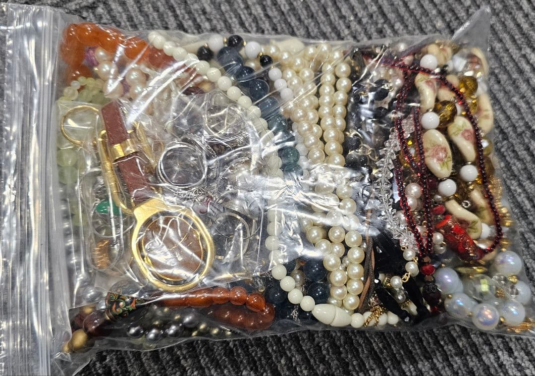 アクセサリーまとめ売り