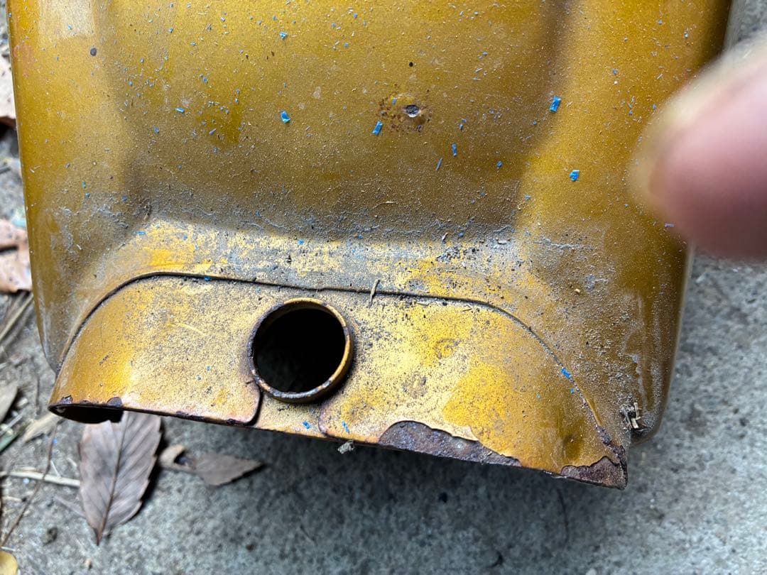 なかひだ‼️ヤマハtw200用純正タンク