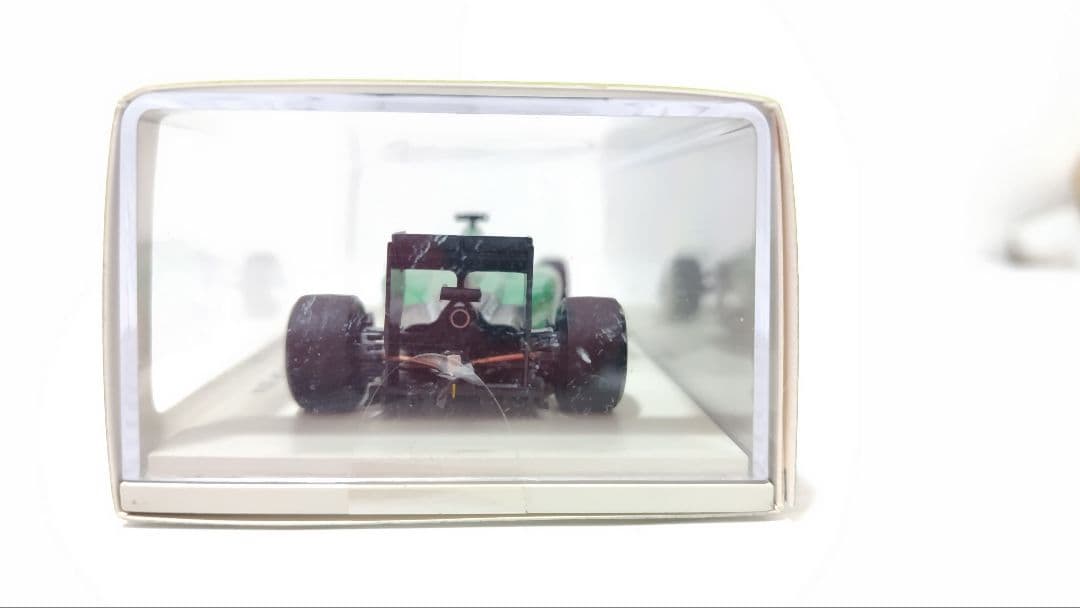 スパーク1/43ケータハムCT05ルノー　A.ロッテラー