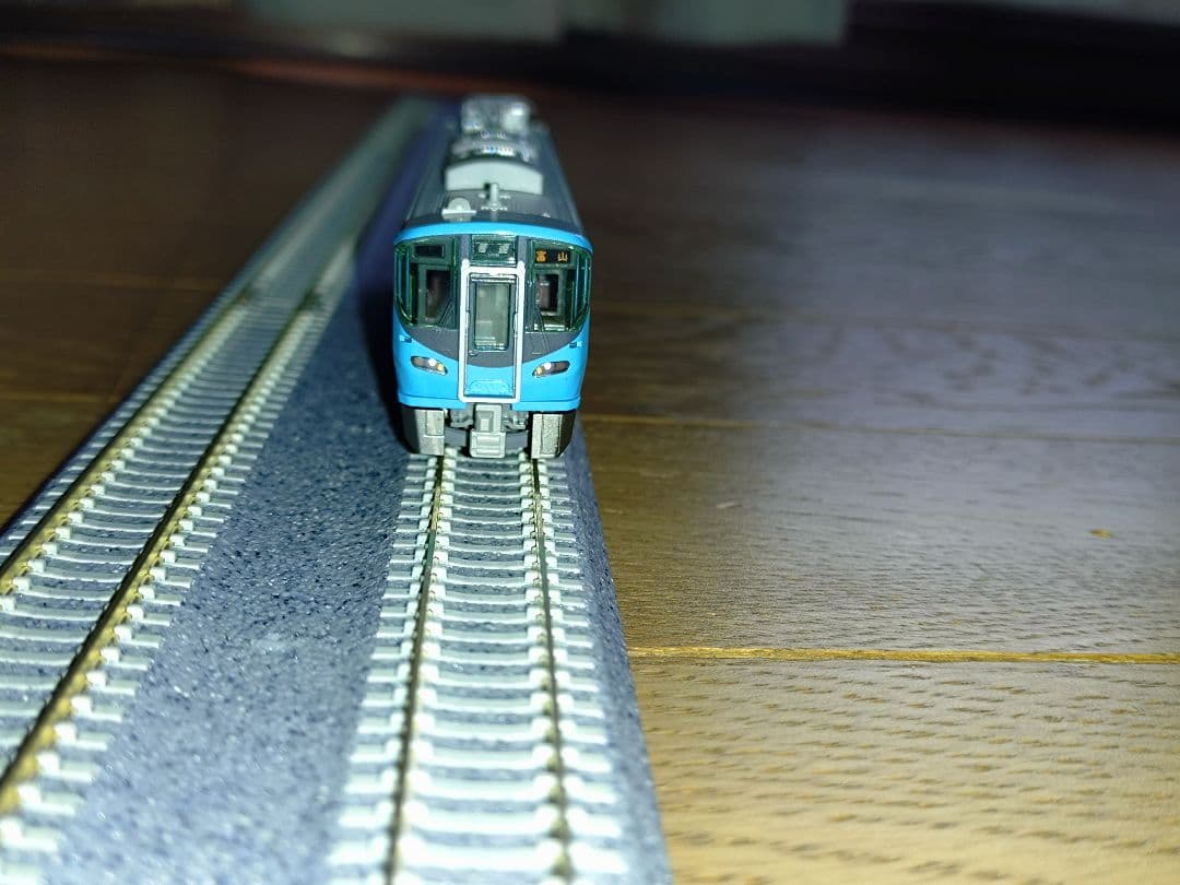 KATO　IRいしかわ鉄道521系（黄土系）（古代紫系）4両セット