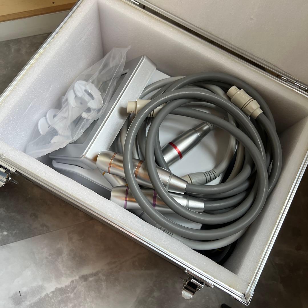 Vメイト HIFU 美顔器　ハンドピース4種