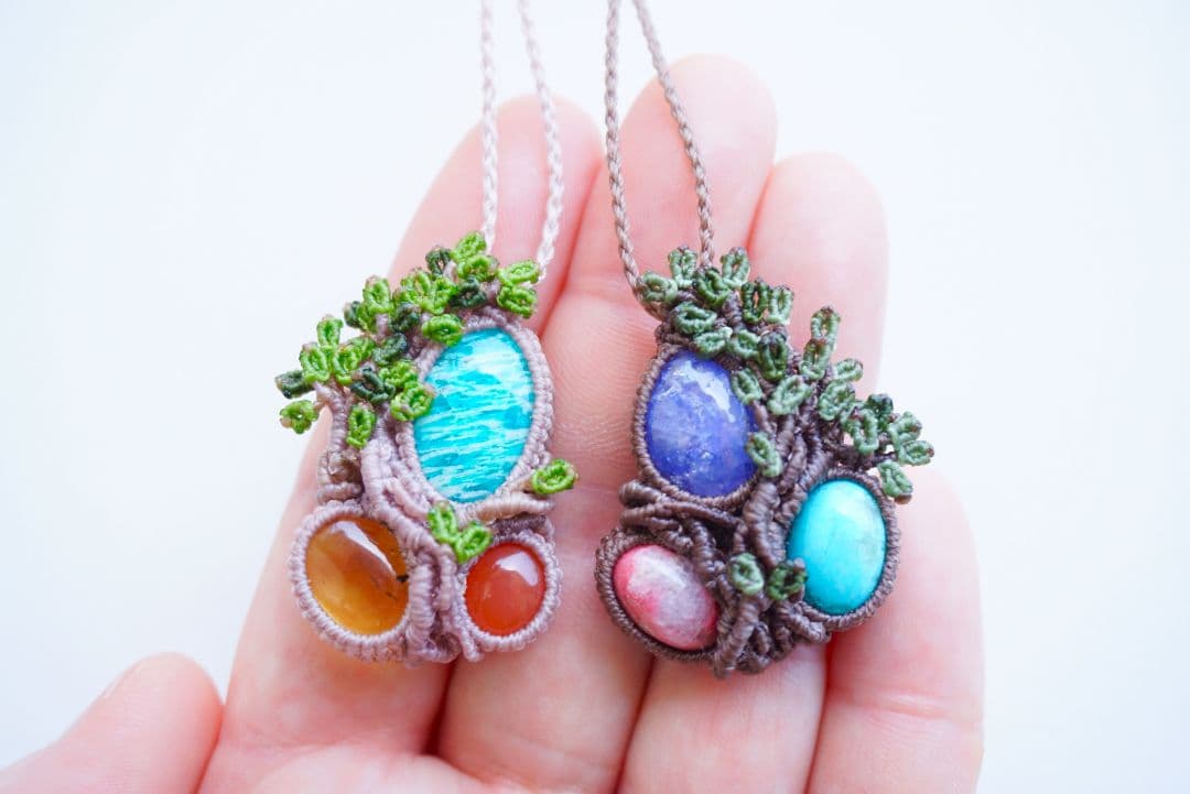 アマゾナイト　アンバー　カーネリアン　マクラメ　ネックレス