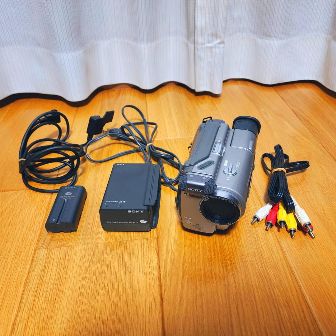 【動作確認済】Hi8 SONY 高画質 ビデオカメラ CCD-TR2 セット