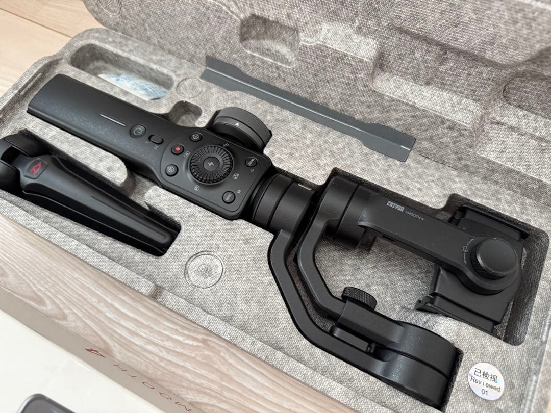 【美品】Zhiyun Smooth4 3軸スマホジンバル スタビライザー