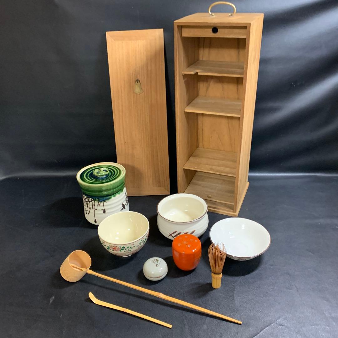 茶道具セット　茶箱　古物　歴史　茶碗　水差し　茶灼　棗　銘有
