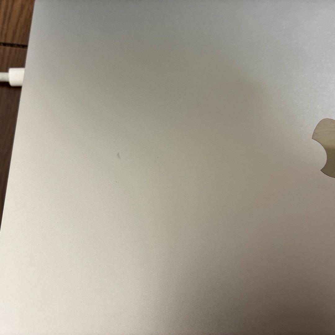 MacBook pro 2020年購入　13インチ