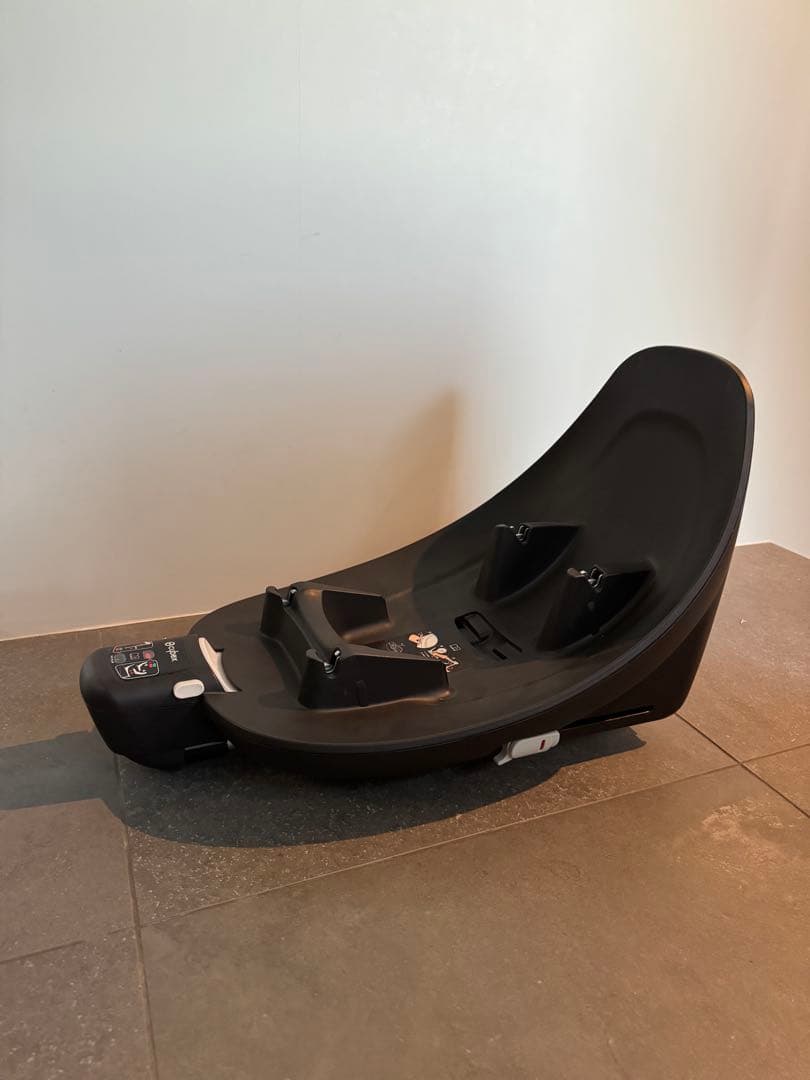 サイベックス　チャイルドシート　 ATON M i-SIZE エイトン