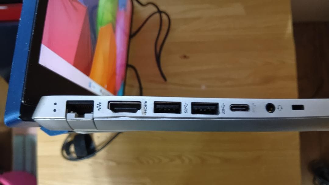 hp pavilion 15-cu1006TU 8世代i5