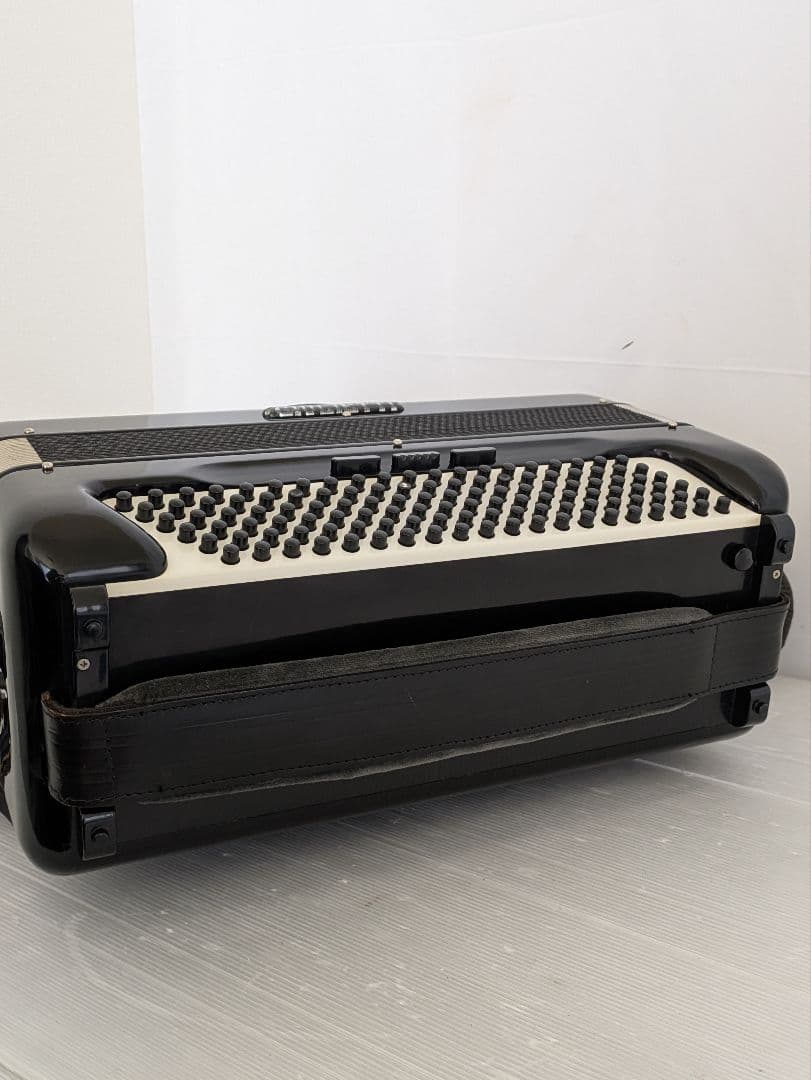 イタリア製 GIULIETTIジュリエッテイ アコーディオンM52