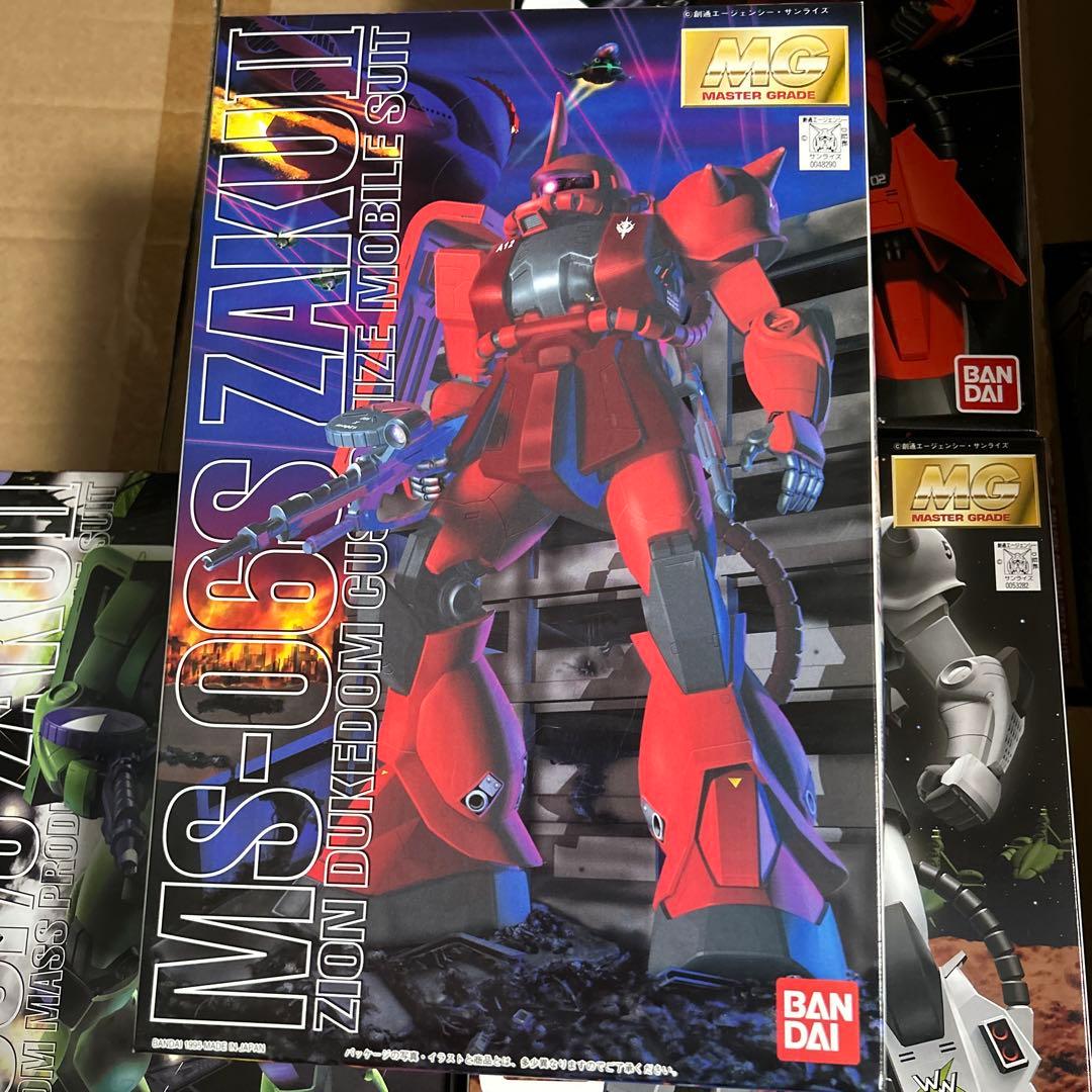 機動戦士ガンダム MG 1/100 ザクⅡ 4体セット