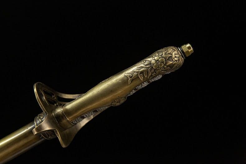 金色装飾の鋼の刀 武具　刀装具　日本刀　模造刀 居合刀 武士道 98式軍刀