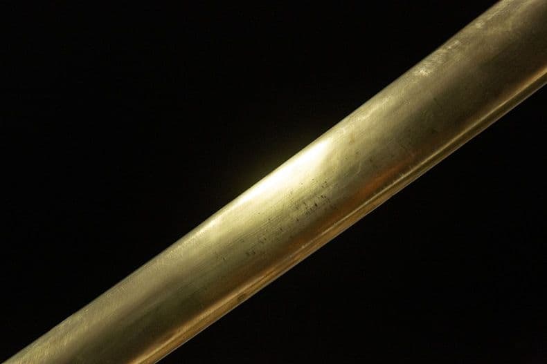 金色装飾の鋼の刀 武具　刀装具　日本刀　模造刀 居合刀 武士道 98式軍刀