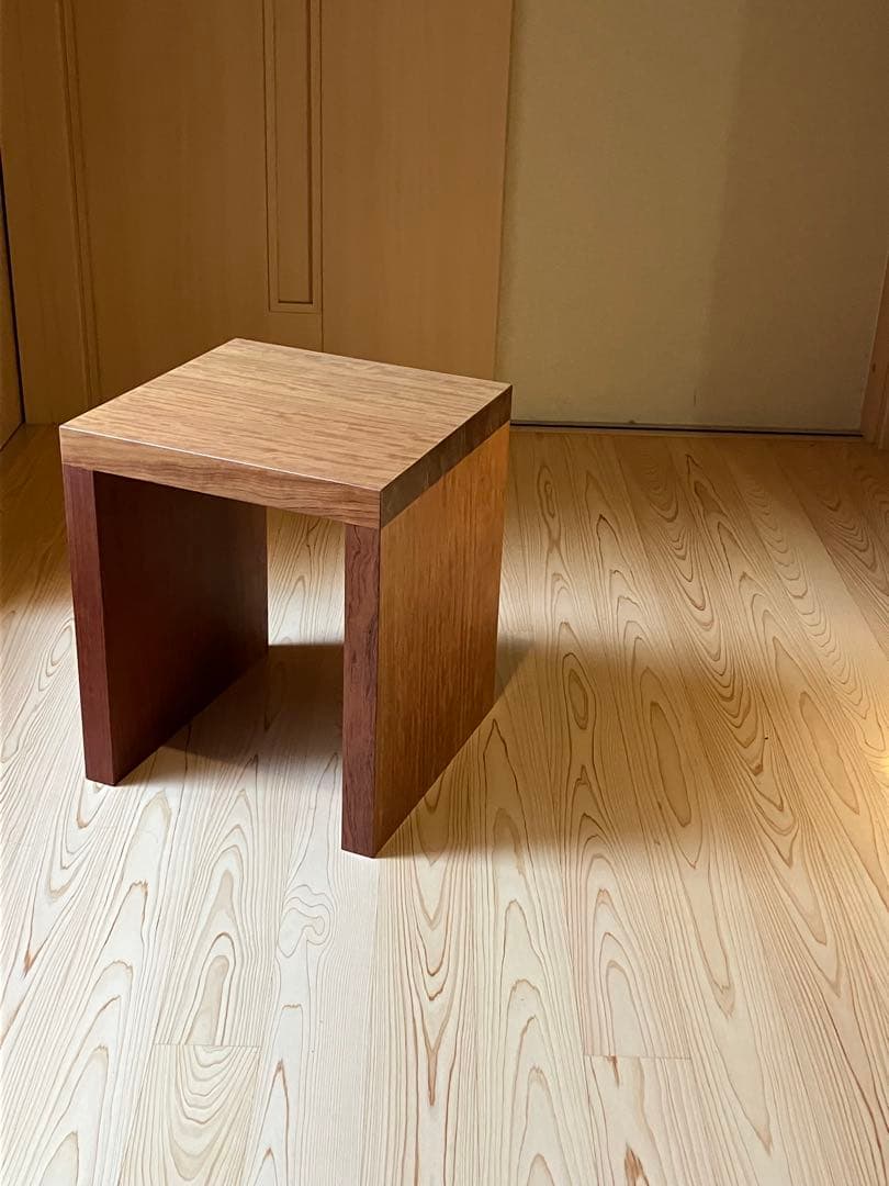 無垢材　サイドテーブル　スツール　アノニマスデザイン
