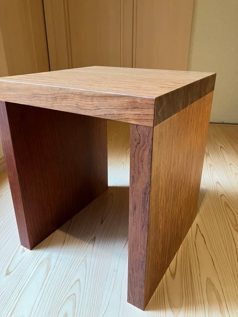 無垢材　サイドテーブル　スツール　アノニマスデザイン