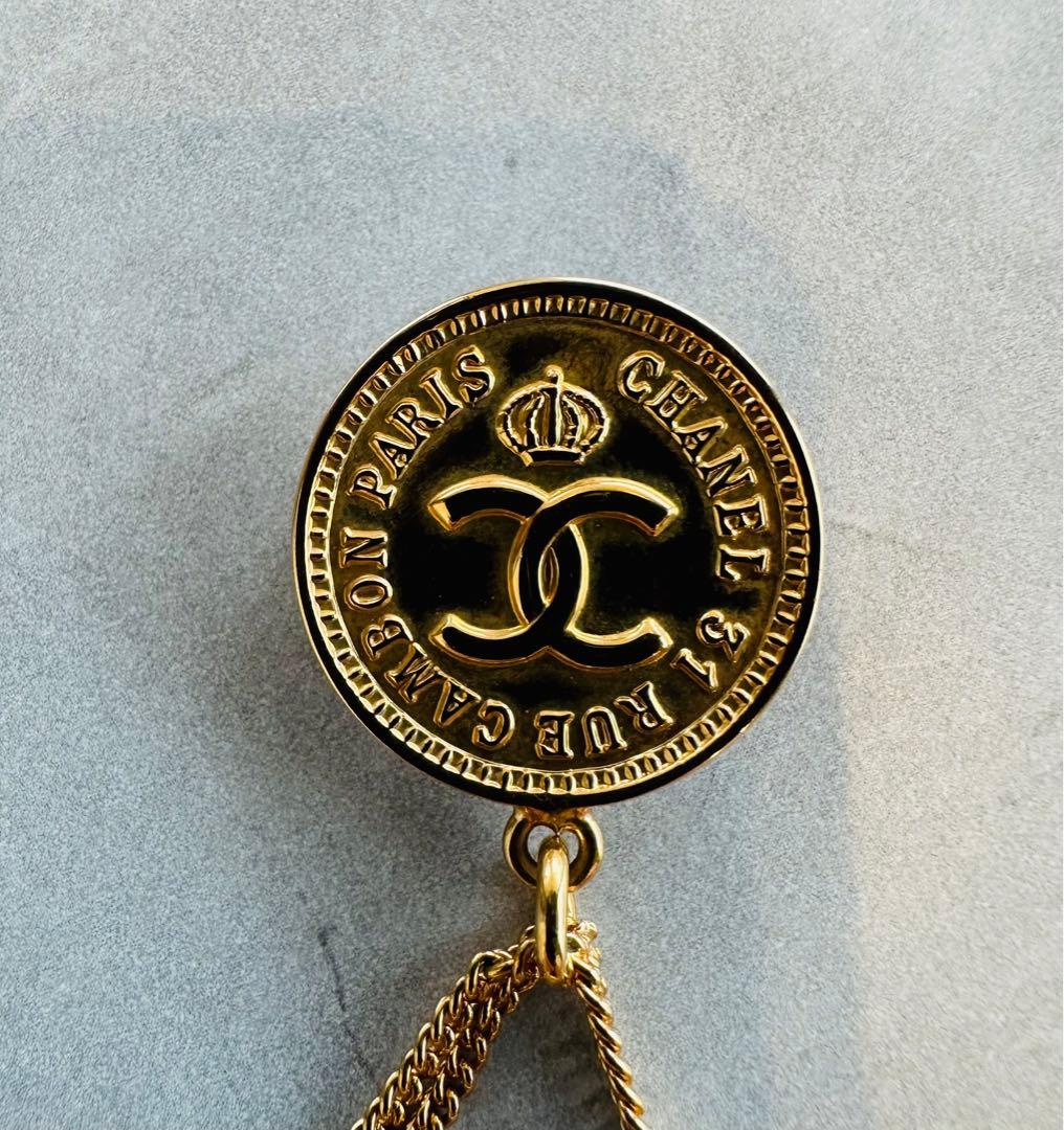 【美品】CHANEL シャネル　ココマーク　マトラッセバック ゴールド ブローチ