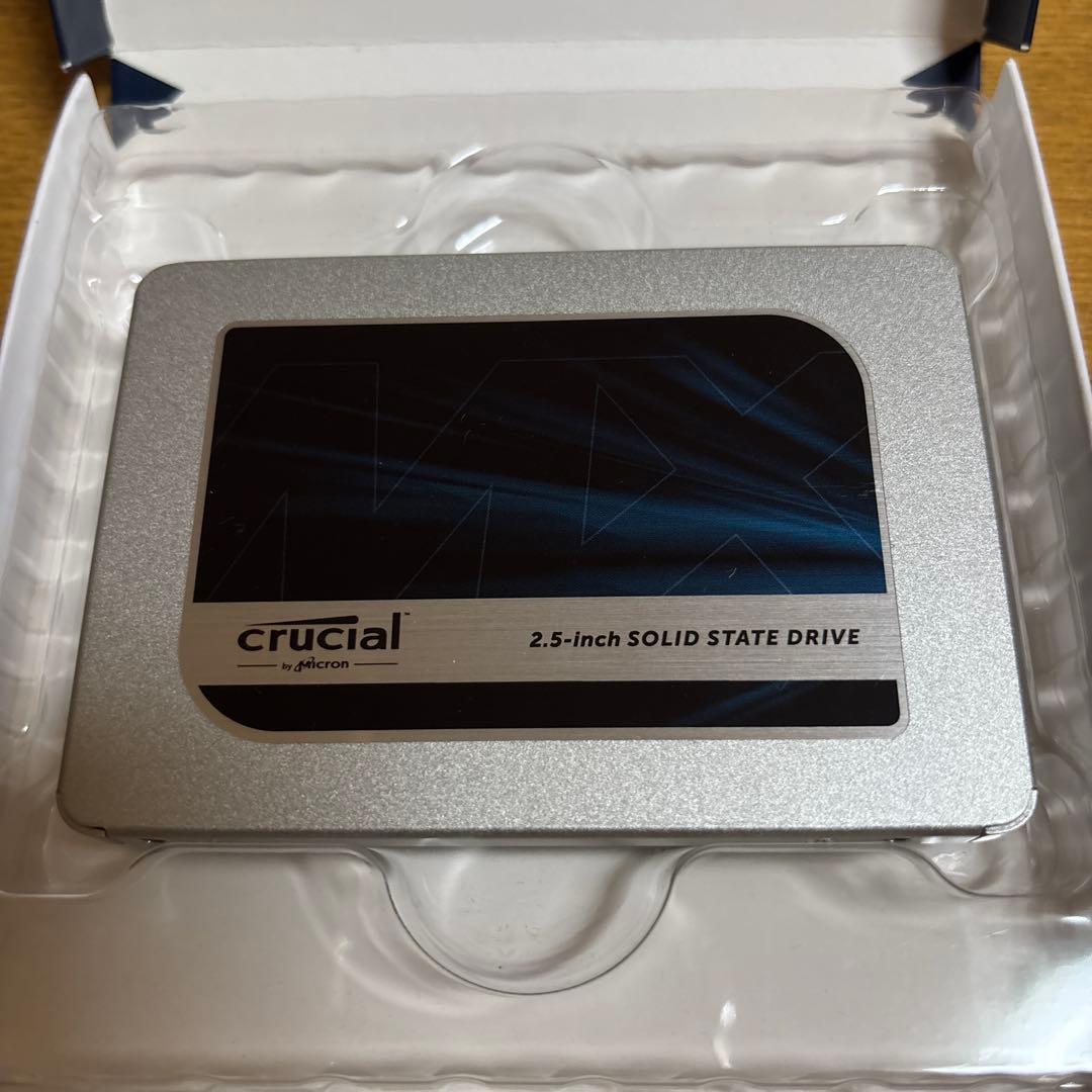 Crucial MX500 1000GB 2.5インチSSD