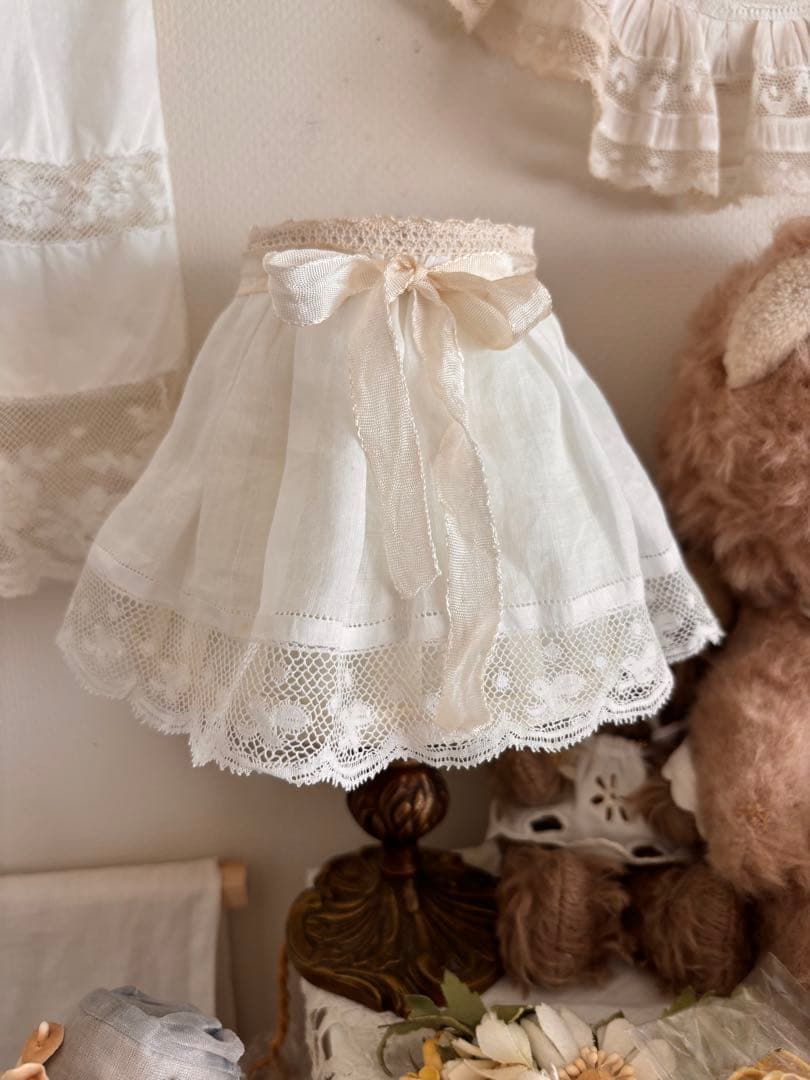 ランプシェード　フリルカバー　フランスアンティーク　リメイク