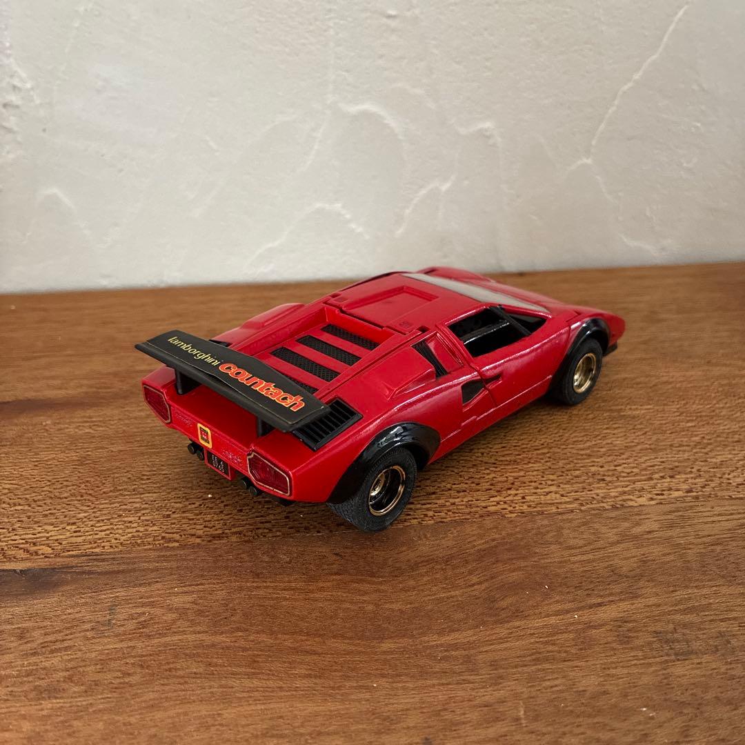 エーダイグリップ　カウンタックLP-500S　ミニカー　1/28