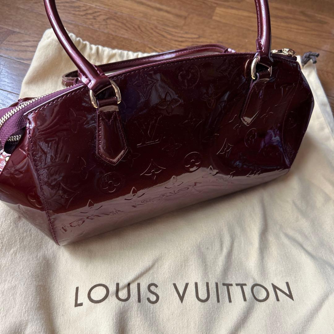 LOUIS VUITTON ヴェルニパープル
