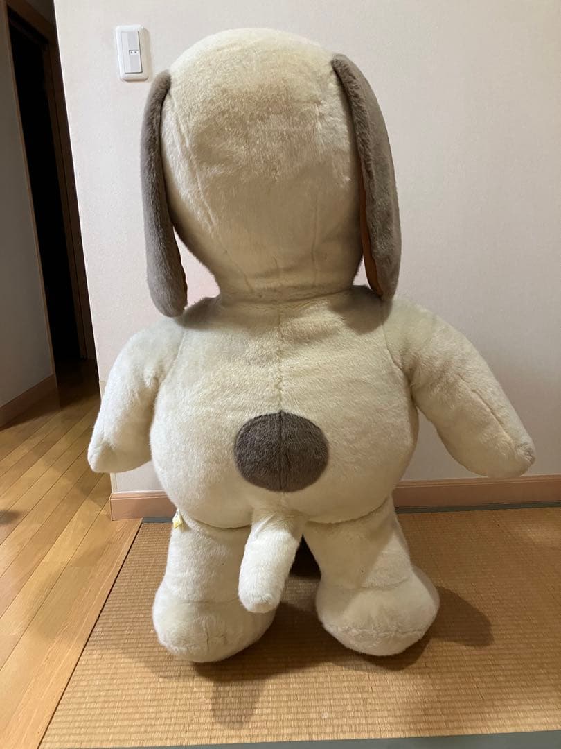 SNOOPYどデカいぬいぐるみ