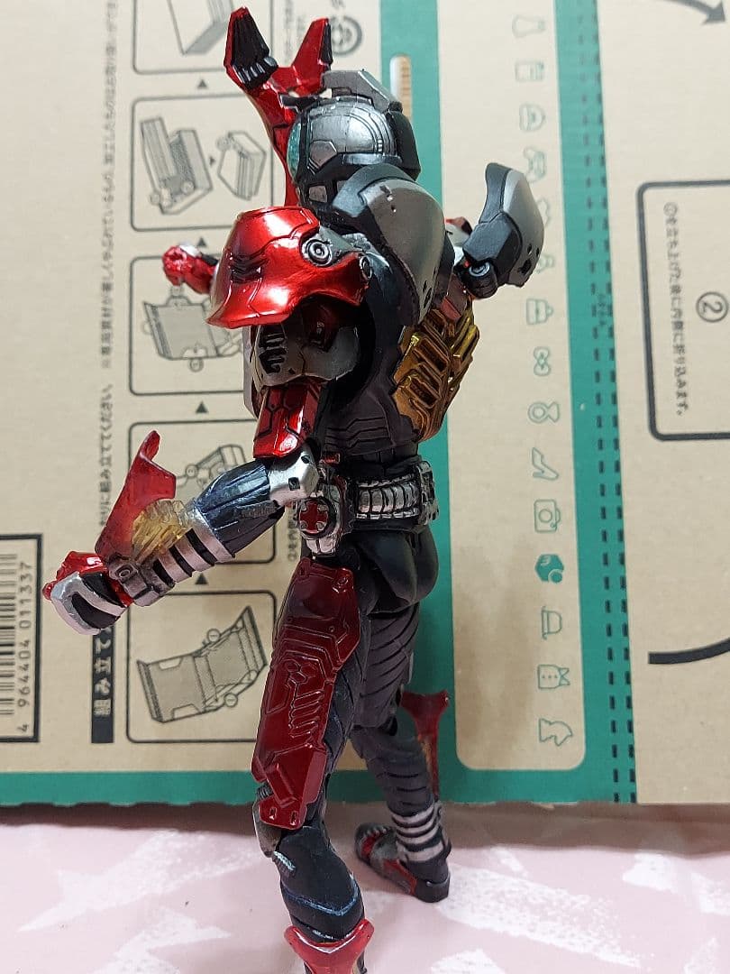 SIC 仮面ライダーカブト フィギュア バンダイ