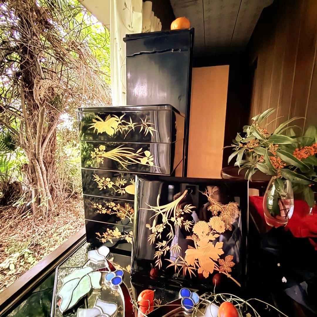 2201様感謝‼️JAPAN研ぎ出し高蒔蒔絵四君子華づくし五段重箱二枚蓋真塗桐箱入