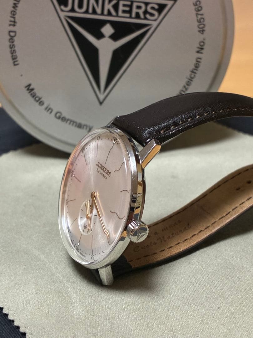 JUNKERS ユンカース 手巻き　薄型手巻きムーブメントの傑作ETA/7001