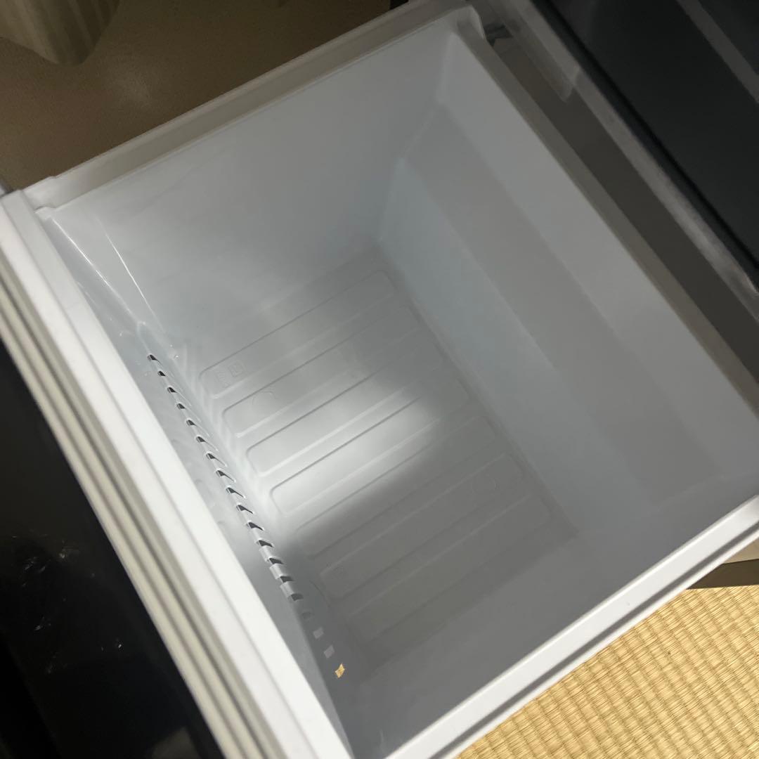 【美品】・三菱　ノンフロン冷凍冷蔵庫　　　 MR-P15ED-KK 2019年製