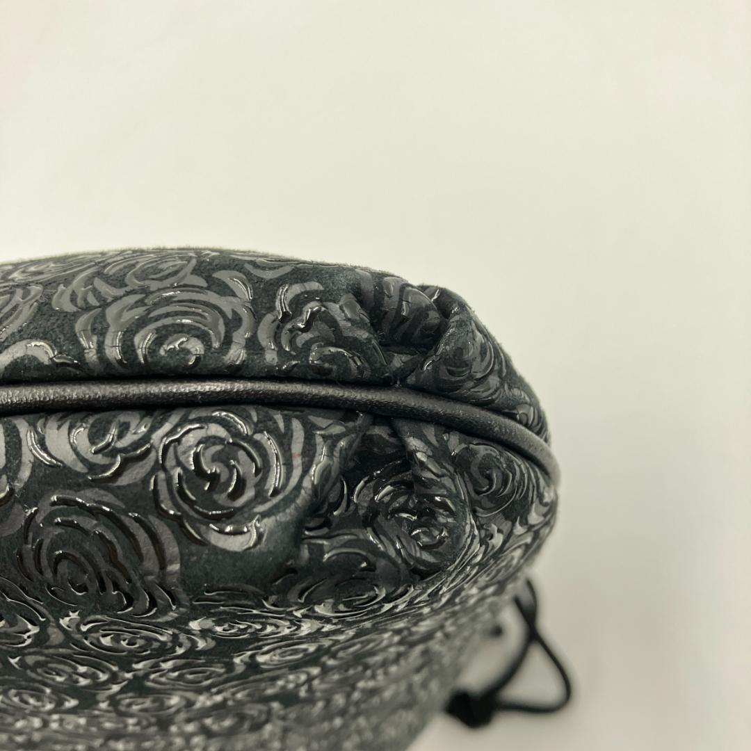 【千恵子】印傳屋 ローズ柄 花柄 巾着バッグ 鹿革 ディアスキン 黒