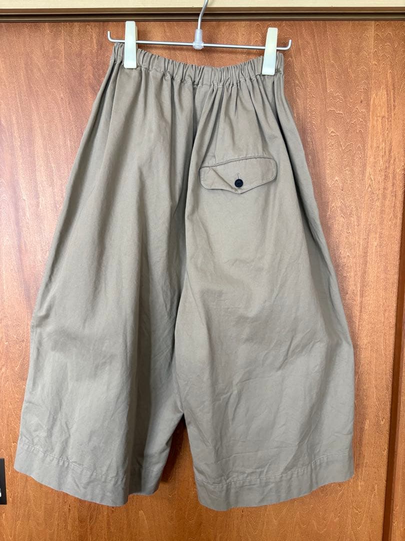 ゴーシュ　カツラギ8分丈ワイドパンツ　キュロット