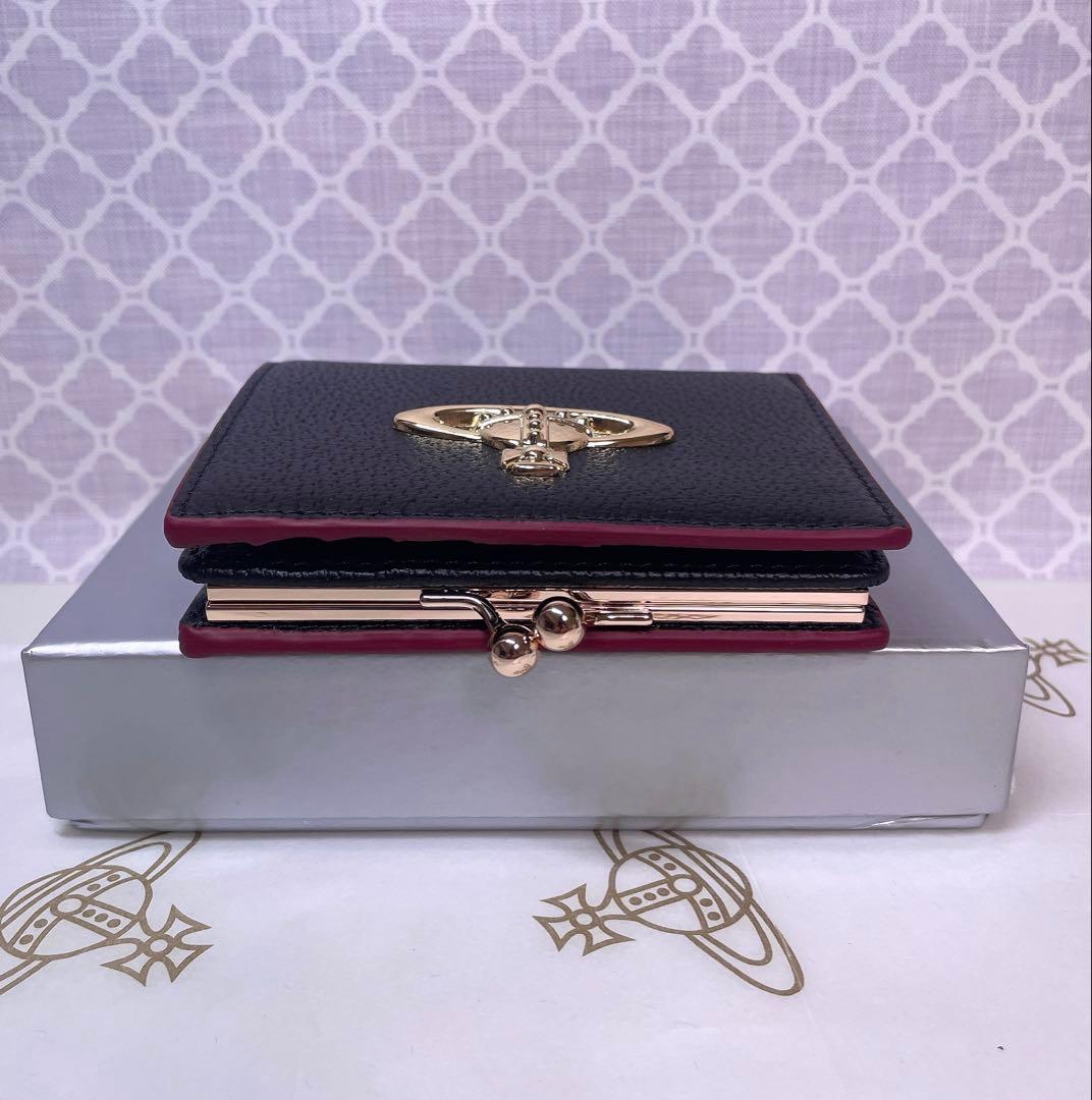 【最新☆ショッパー付】高級感 ヴィヴィアン・ウエストウッド 折財布 ブラック