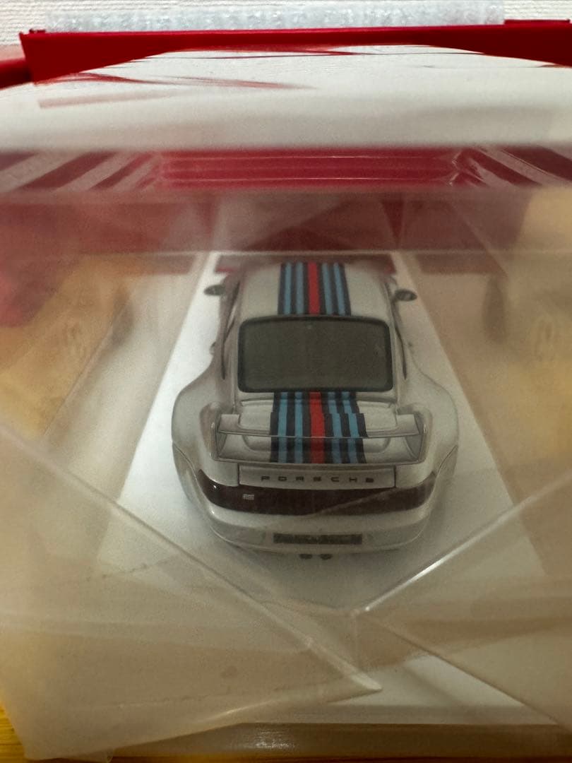 【SCMモデル】限定50台Porsche 993 Martini Racing