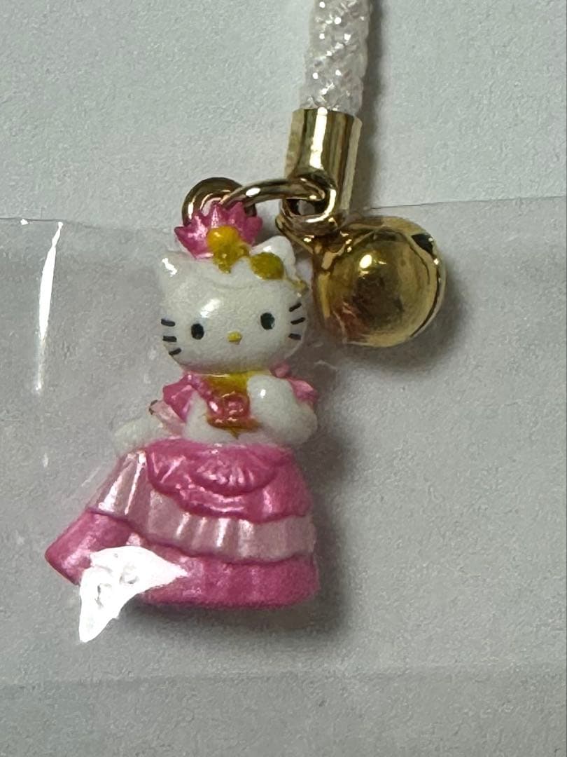 【激レア】 ハローキティ サンリオ ピューロランド 限定 ドレス ストラップ