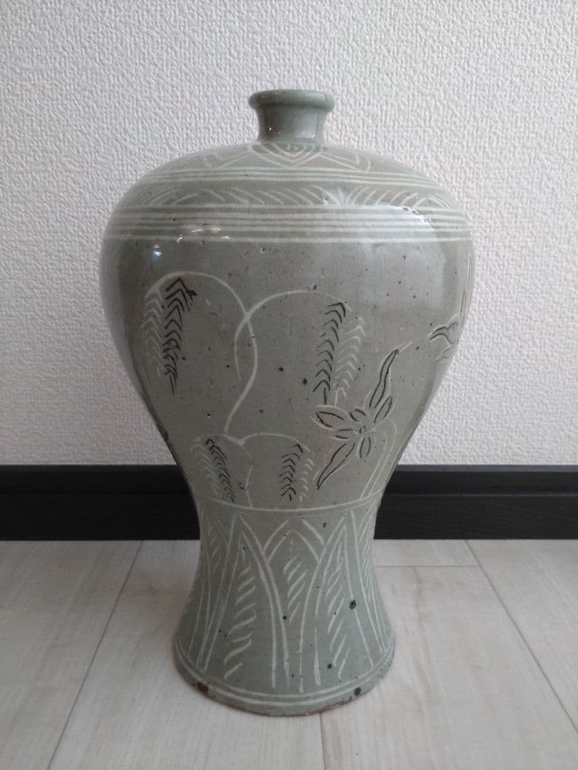 李朝　高麗青磁　白黒象嵌　朝鮮美術　梅瓶　骨董　陶芸　陶磁器　29cm高程