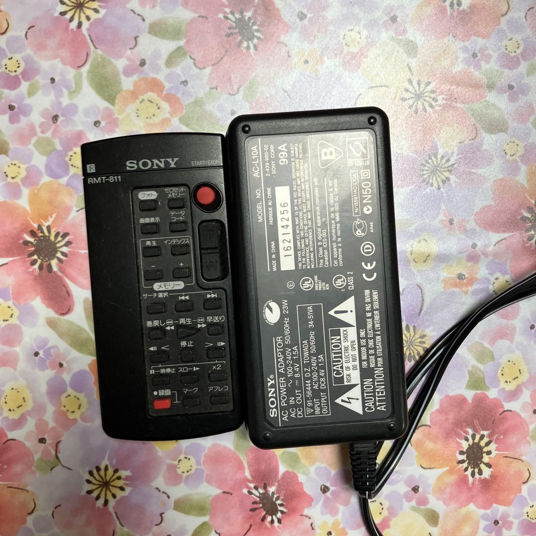 Hi8ハンディカムDigital8 SONY DCR-TRV310 動作良好値引