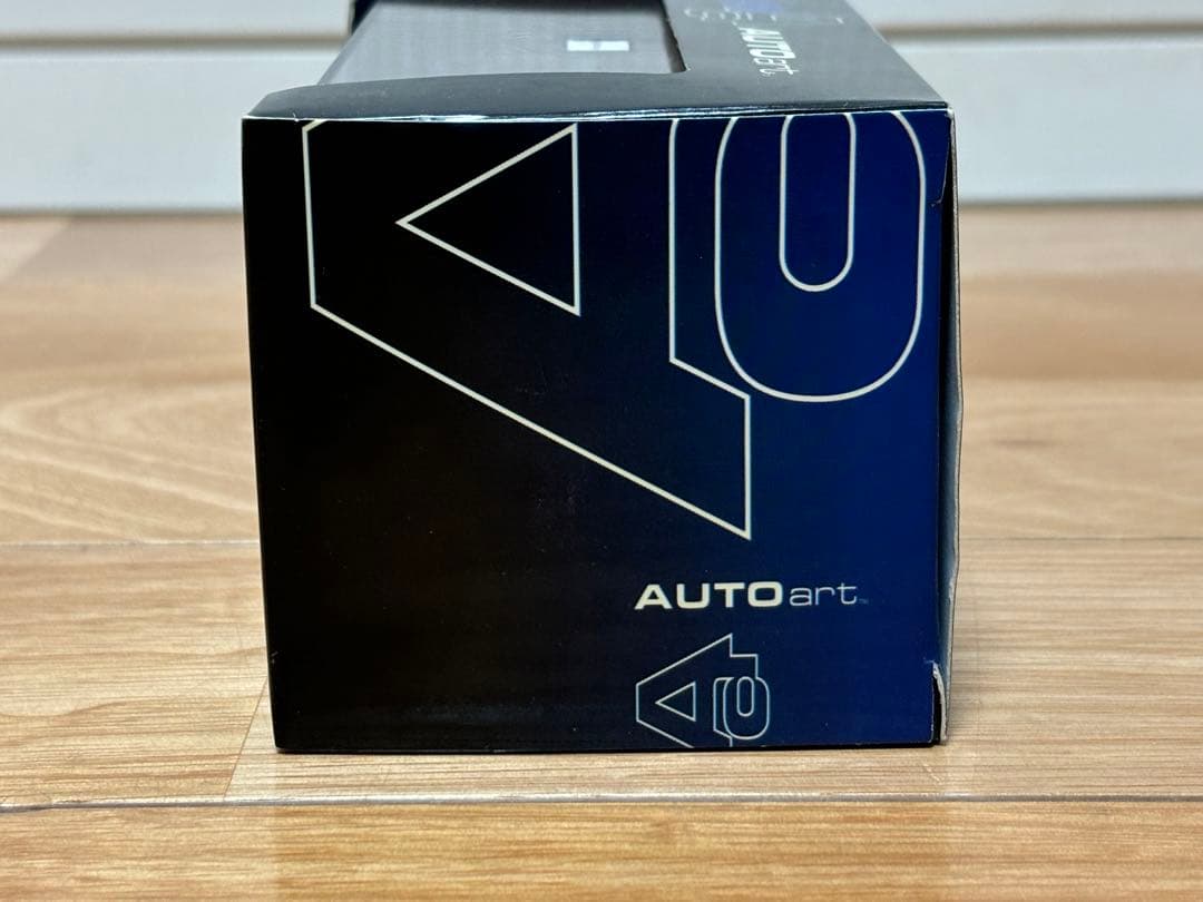 オートアート 1/43 レガシィB4 '99 ゴールド ダイキャスト製 完成品