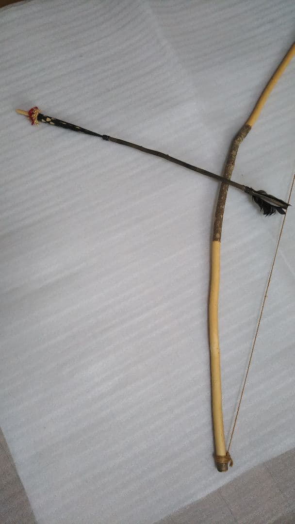 アイヌ民具弓矢セット　クとへペライ