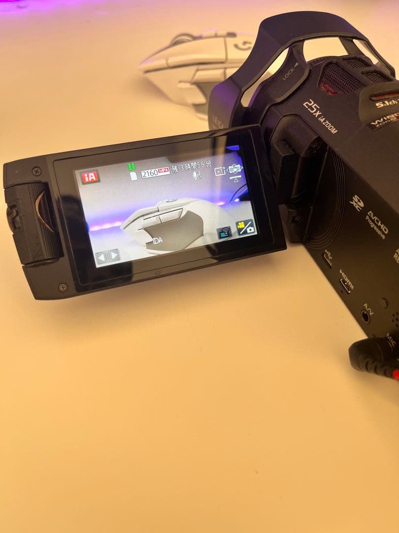 パナソニックカメラ　HC-WX990M（マイク、バッテリー×4、充電器付き）