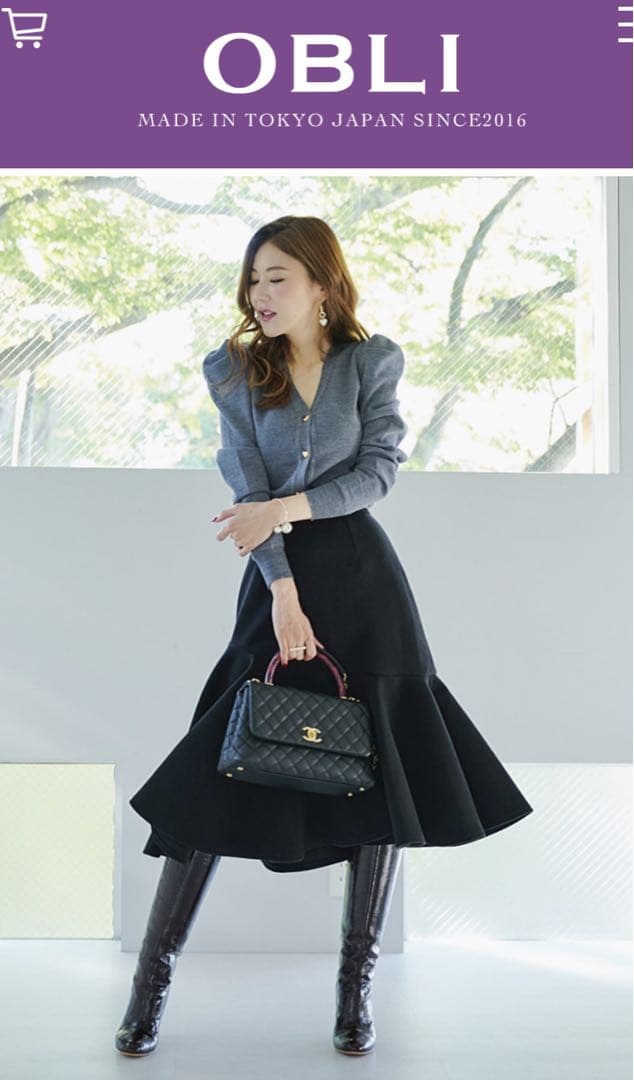 OBLI ミディアムフレアスカート