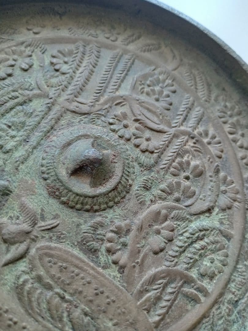 和鏡（古鏡）　桜花垂藤双鳥図　鎌倉時代